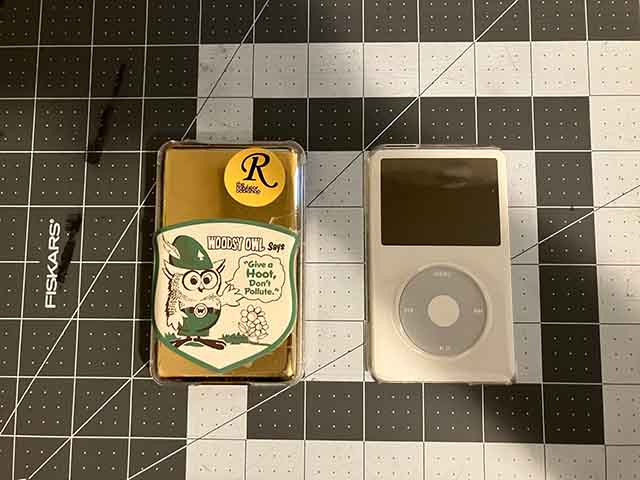 The iPod video, front and back